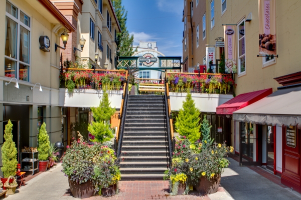 Fifth Street Public Market by Inn at the 5th