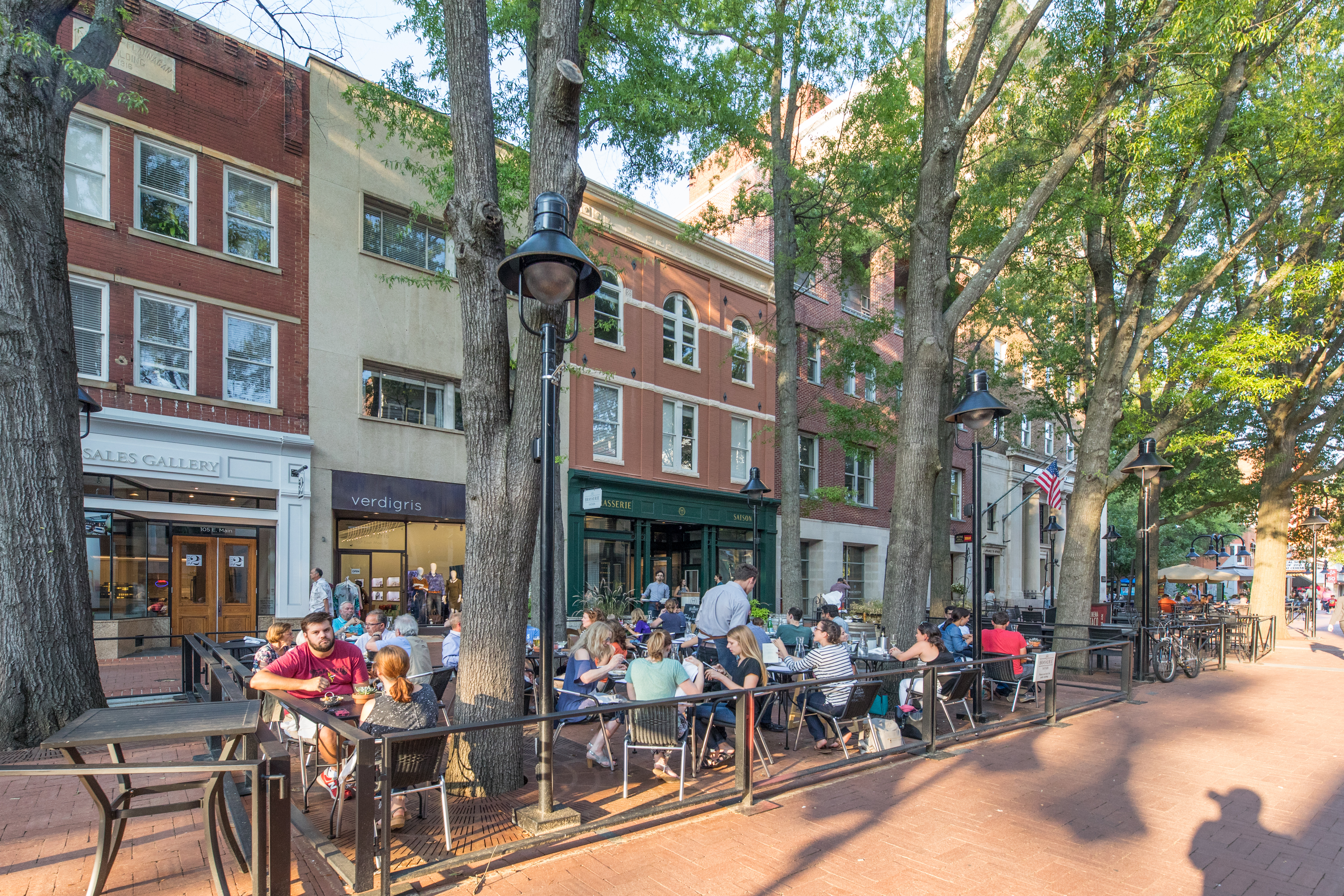 Patio Dining On The Downtown Mall