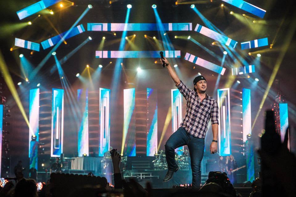 Luke Bryan at Usana Ampitheatre