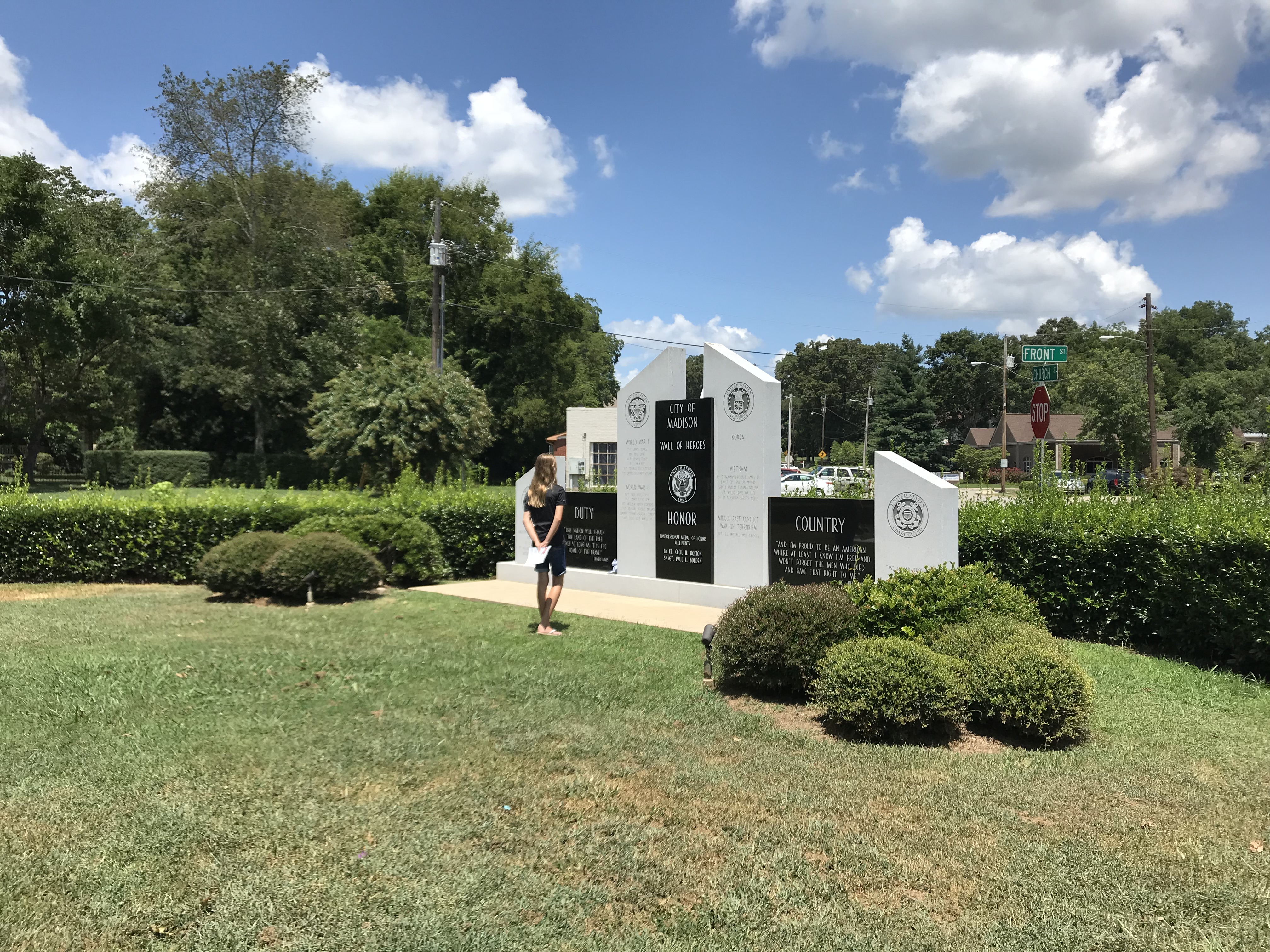 trains on main war memorial