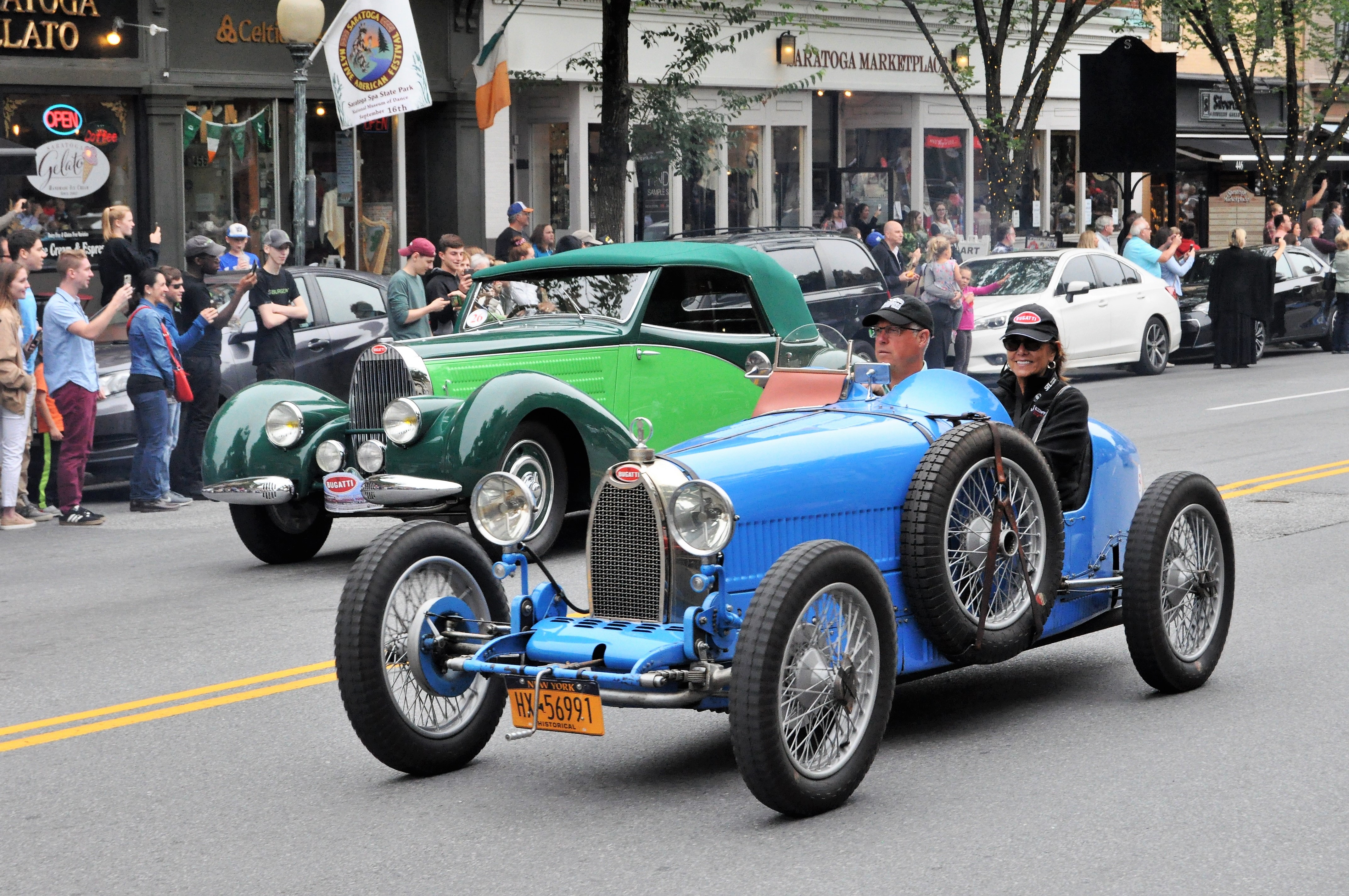 Bugatti parade 2