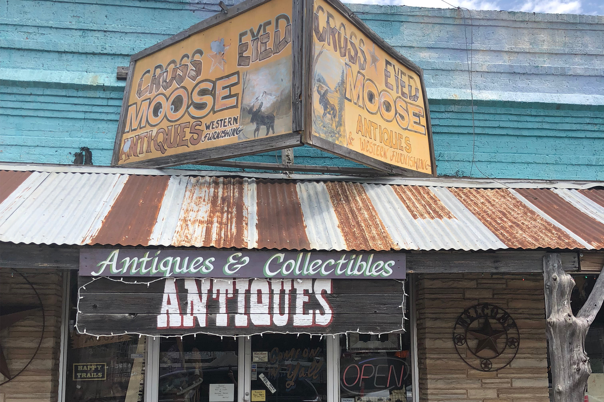 Surveying the Vintage Market at Texas's Wildest Antique Fair