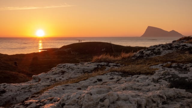 THE LAND OF THE MIDNIGHT SUN : SUMMER AND WINTER JOURNEYS THROUGH