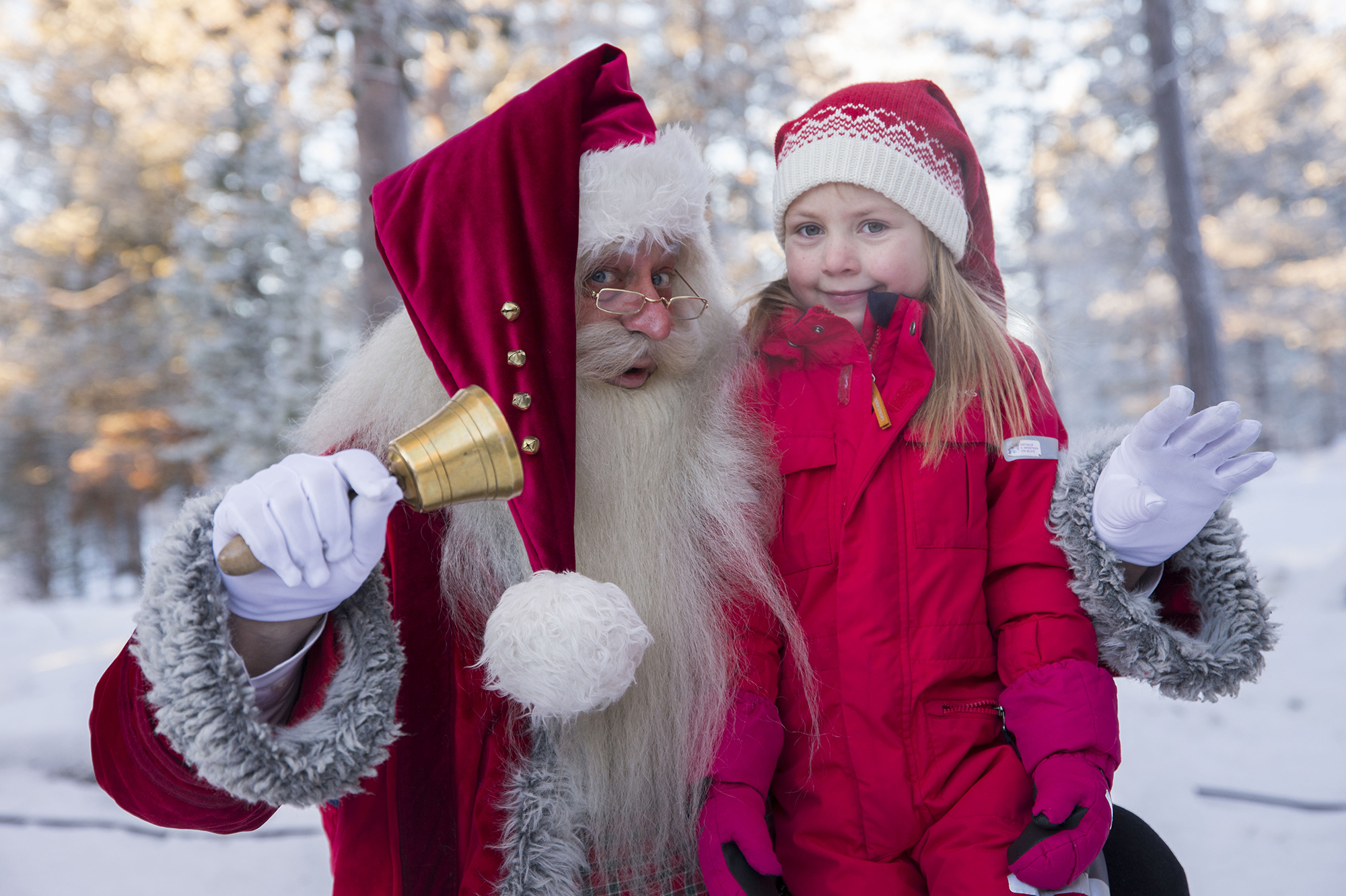 http://res.cloudinary.com/simpleview/image/upload/v1571727867/clients/norway/santa_claus_at_savalen_norway_b50bc681-0e74-4a43-b65d-c053221e8440.jpg