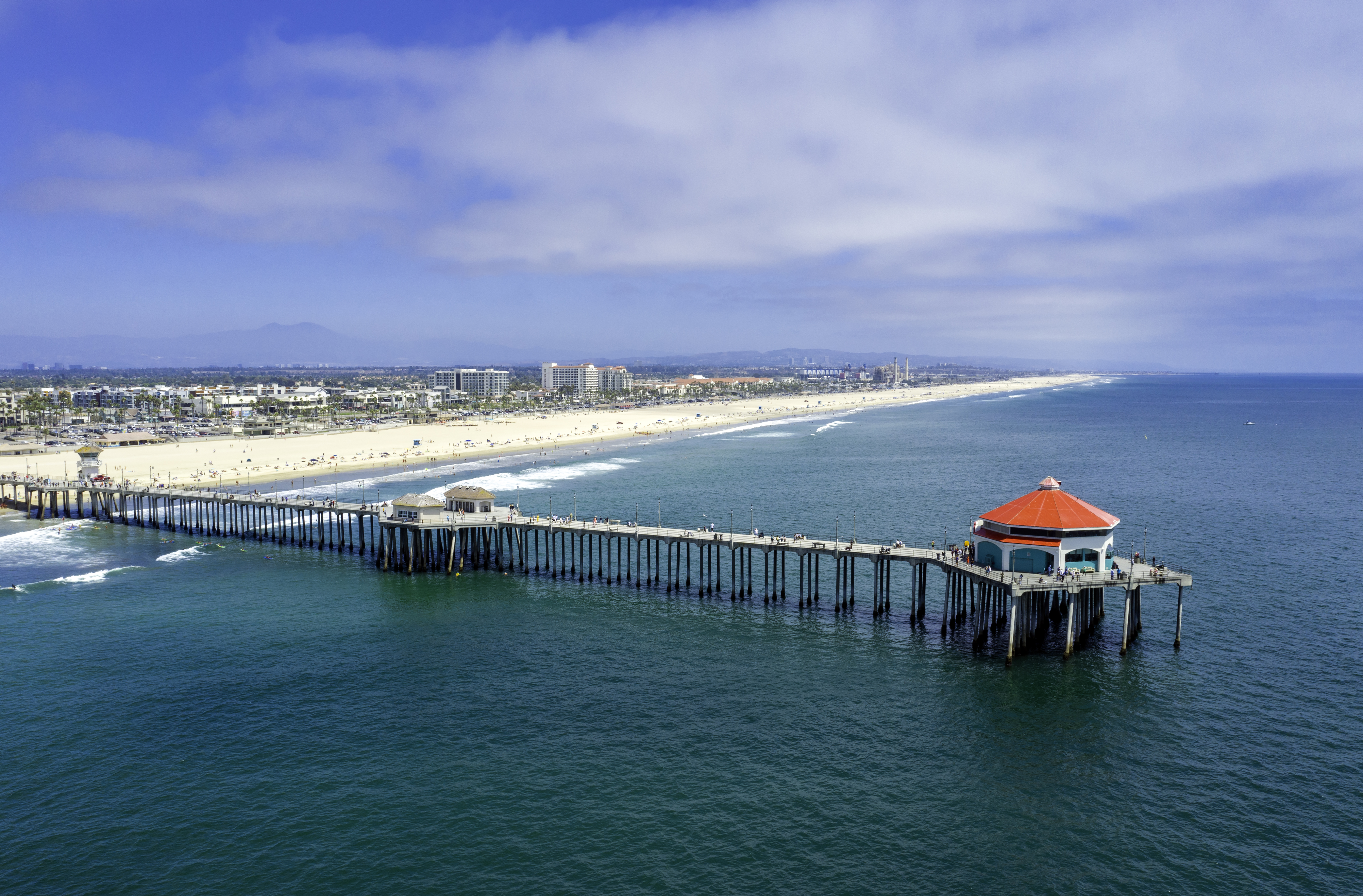 Huntington Beach Pier - Pier Fishing in California