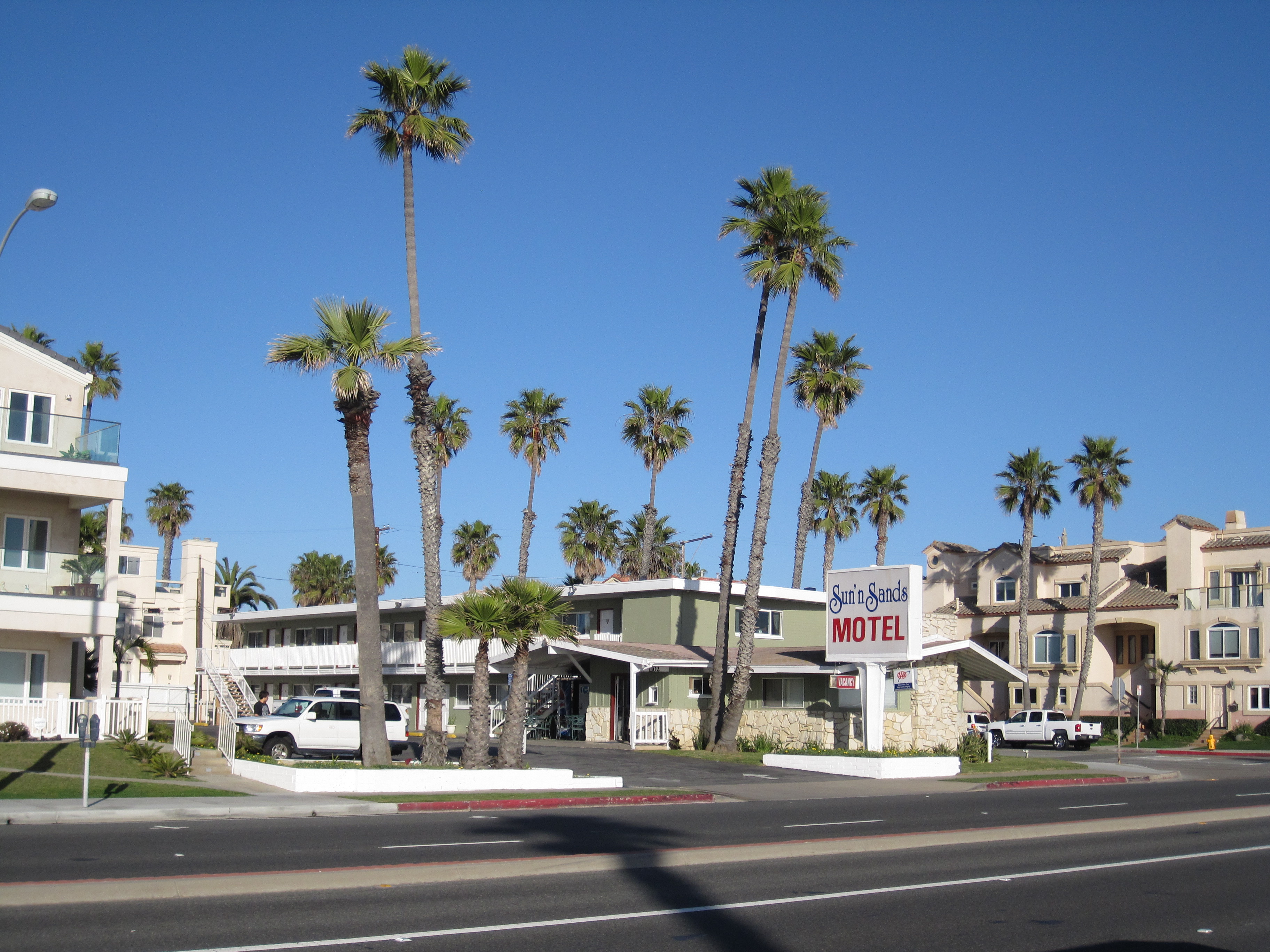 Huntington Beach Inns Motels
