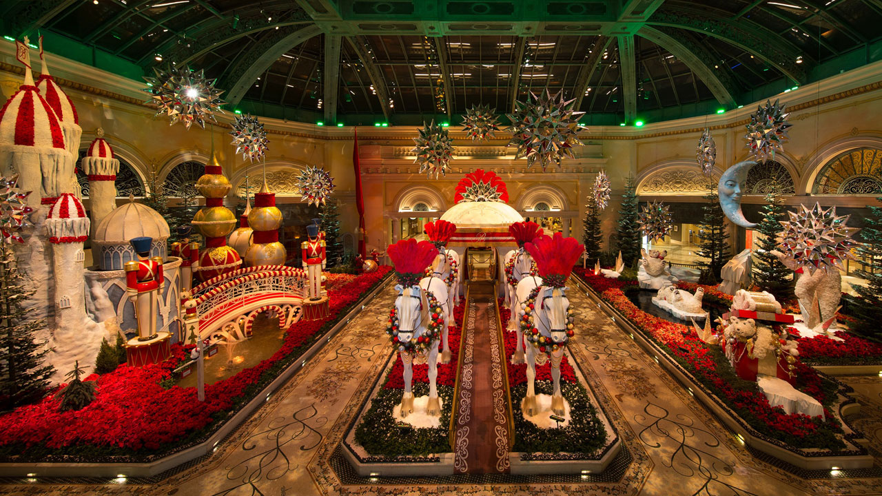 Christmas Buffet Vegas 2022 Experience The Holidays In Las Vegas | Restaurants, Entertainment