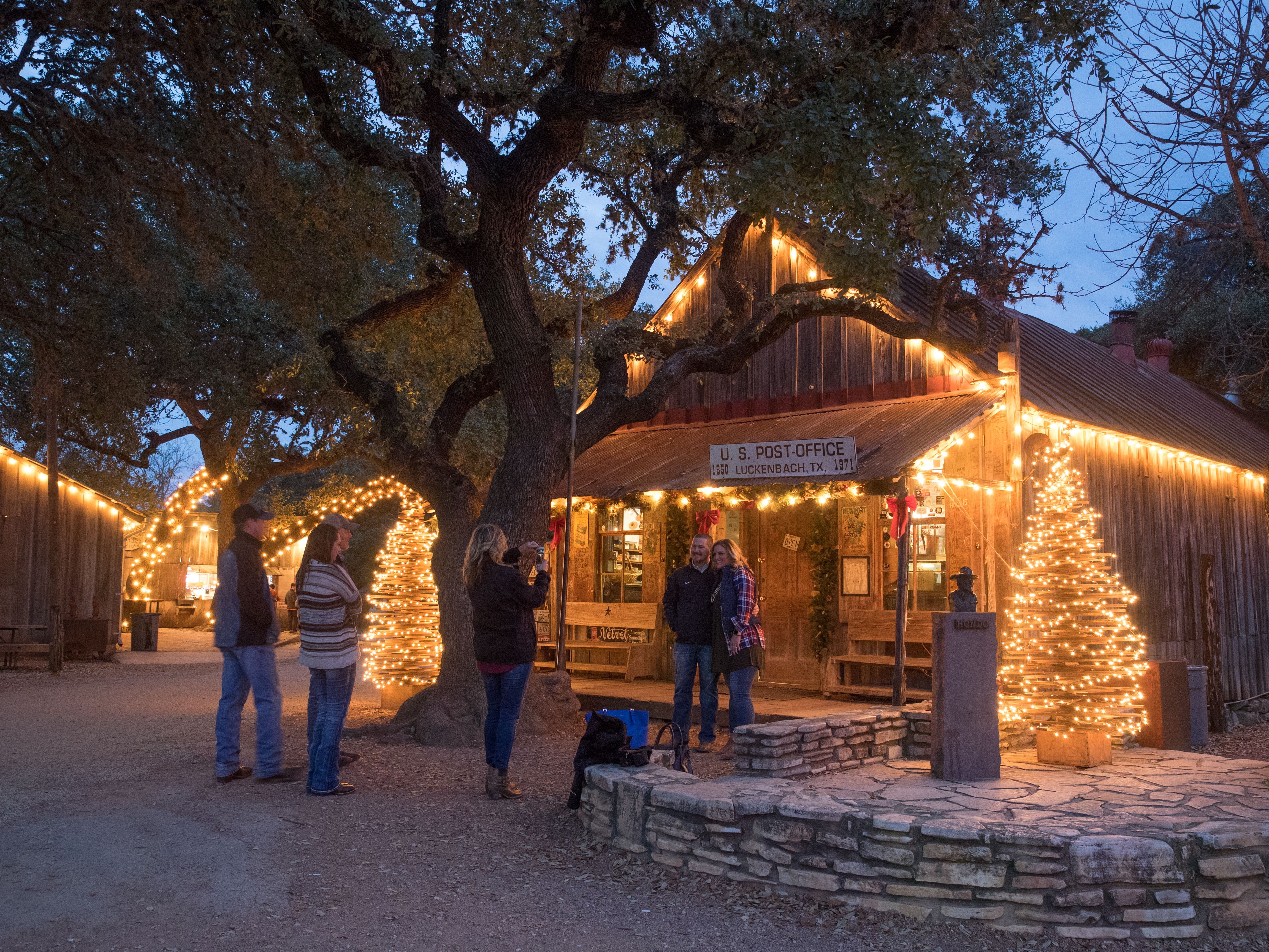 Fredericksburg Tx Christmas 2022 After Christmas Getaways In Fredericksburg, Tx | Trip Guide