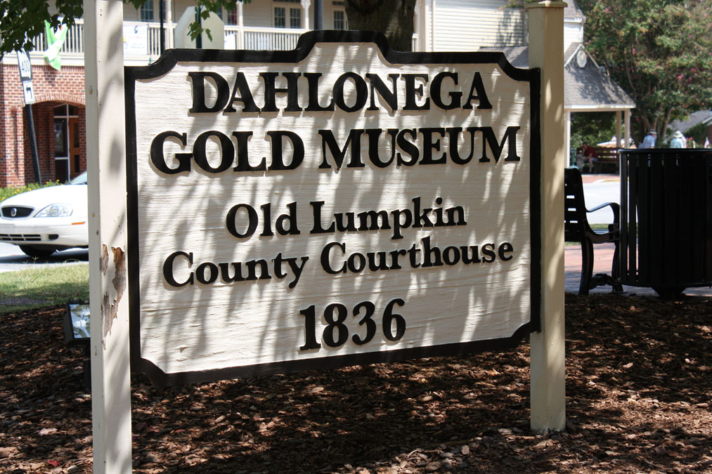 Discover Gold - Dahlonega Visitors Center
