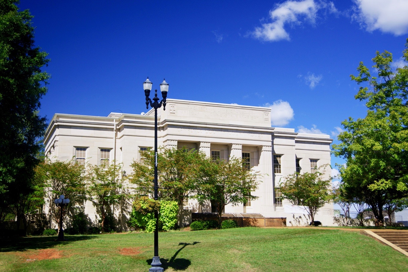 Retire in Lawrence County, AL | Area Attractions & Services