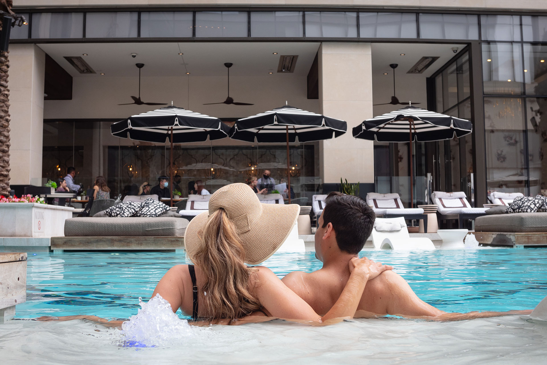 Las Vegas' 11 best hotel pools - ABC News