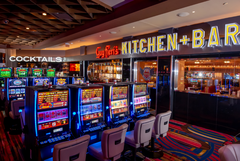 Want A Thriving Business? Focus On casinoo!