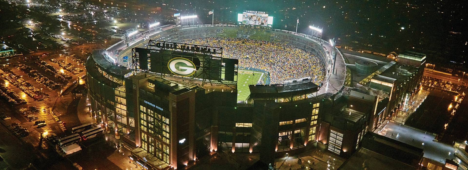 Packers' newest season ticket holders bask in scene at Lambeau