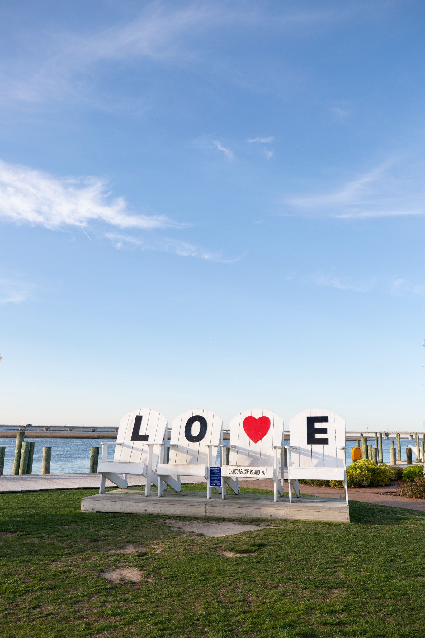 Chincoteague Island - Virginia is for Lovers, image size:1365x2048