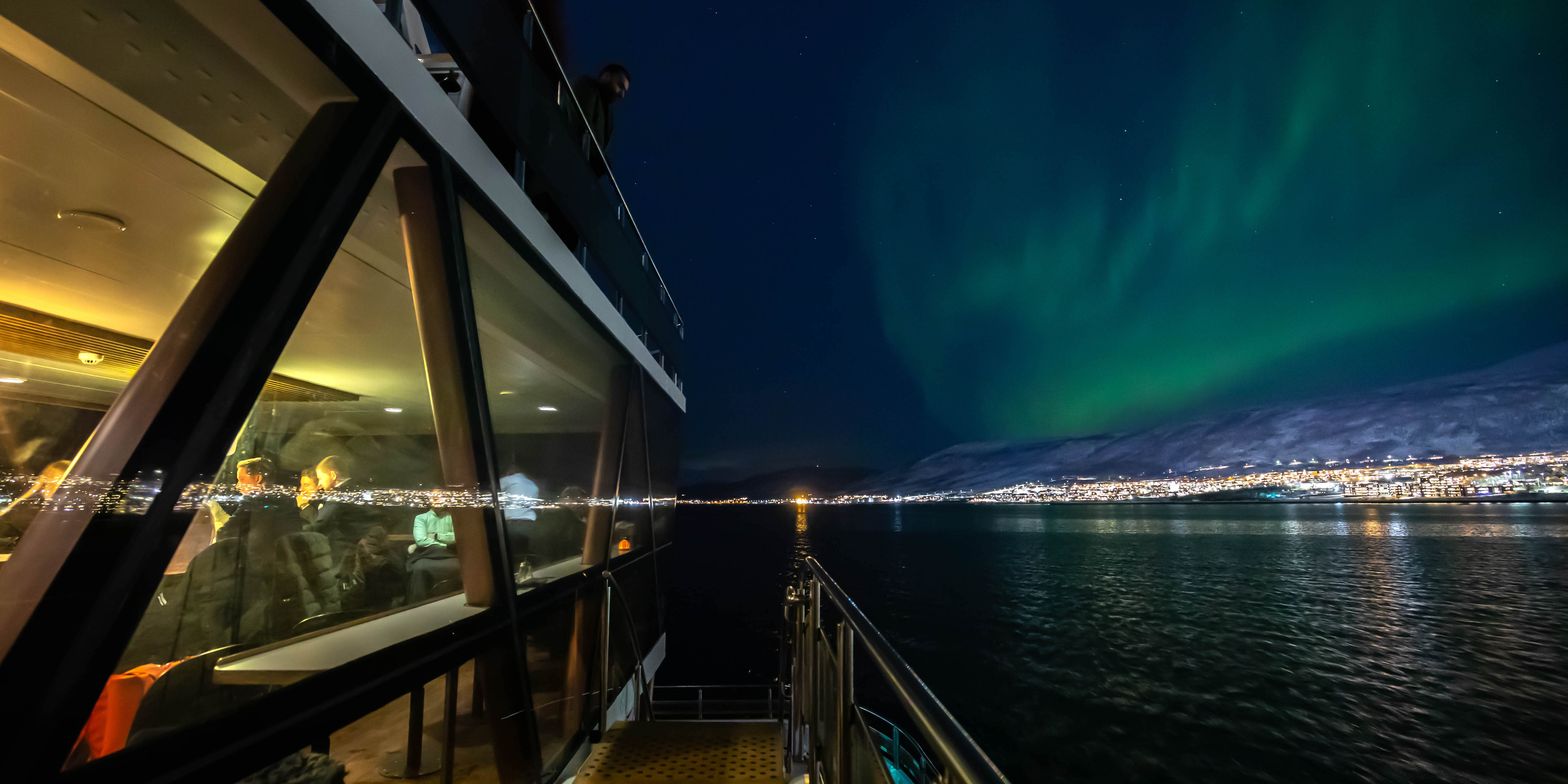 Northern Lights Cruise & Expeditions