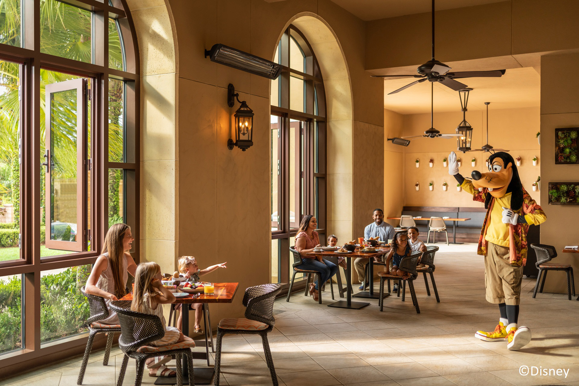 Guide To Princess Dining At Disney World (In 2024) - Mini