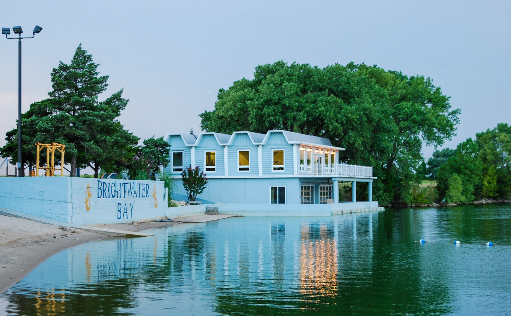 A Zoo Airbnb in Wichita, Kansas: Cool and Unique Airbnb in the US