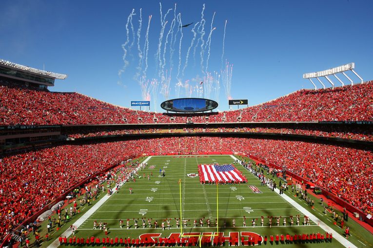 Chiefs Photo Gallery  Kansas city chiefs, Sporting kansas city, Chiefs  football