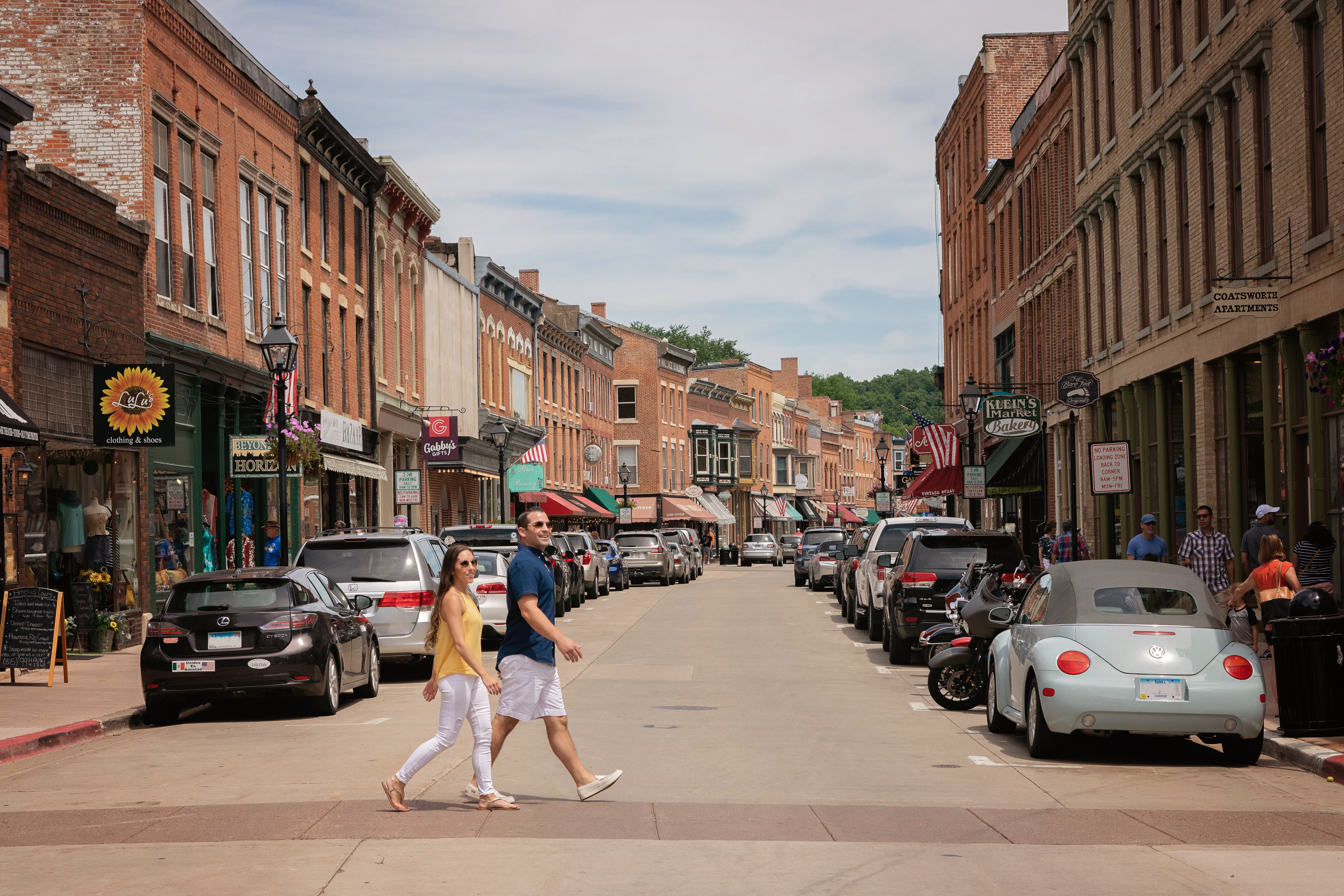 Galena, Illinois: Downtown Charm, Resort Life, Hiking and Wineries