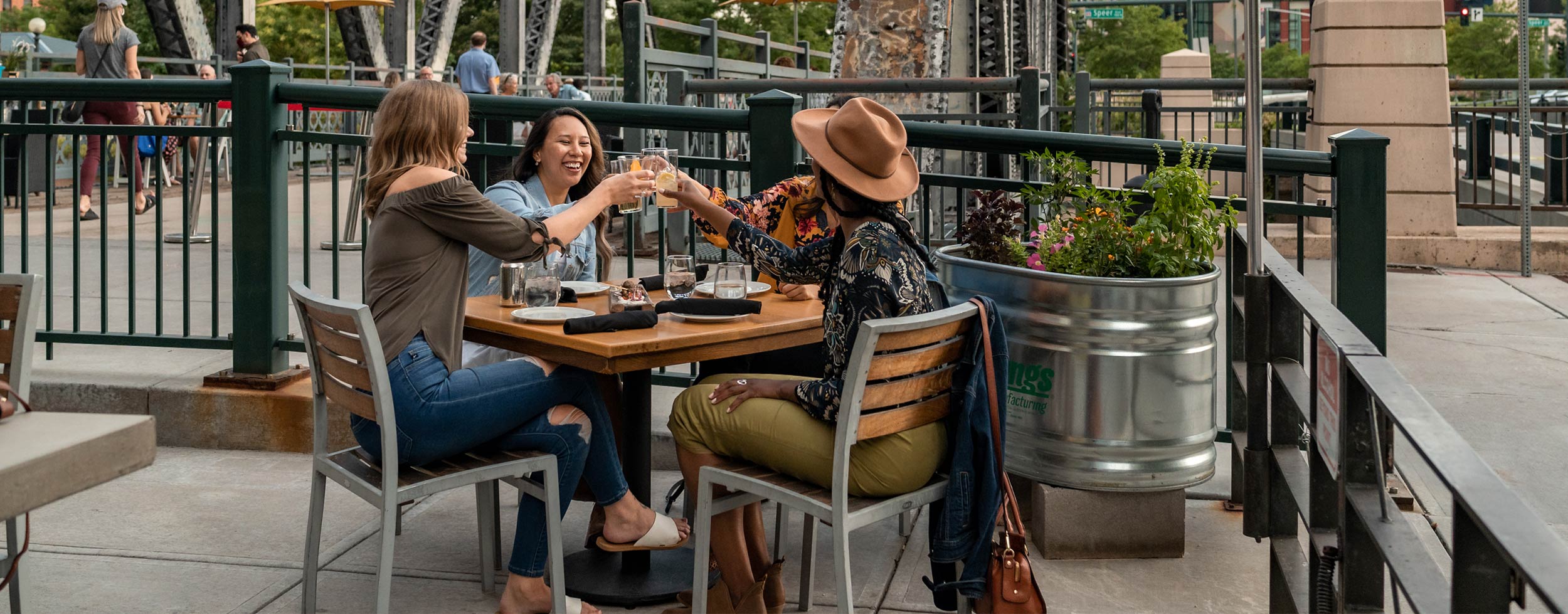 Home Run Burgers around Coors Field - DiningOut