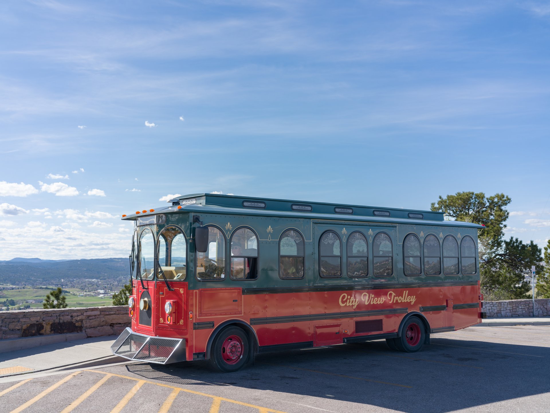 Rapid City's Trolley Tour | City View Trolley in Rapid City | Visit Rapid  City, image size:1920x1440