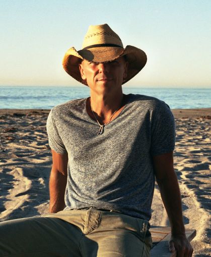 Kenny Chesney Songs For The Saints Tour 2019 with special guests David Lee Murphy & Caroline Jones