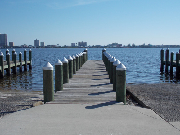Lagoon Park / Mo's Landing