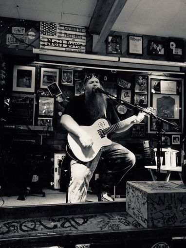 Tim Roberts Duo
