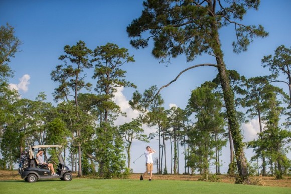 Peninsula Golf and Racquet Club