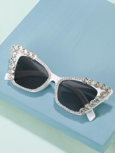 January 25, Art al Fresco - Sparkles & Shades DIY Glitzy Glasses