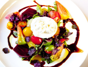 Essensia Restaurant & Lounge