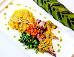 Essensia Restaurant & Lounge