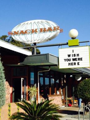 Snack Bar