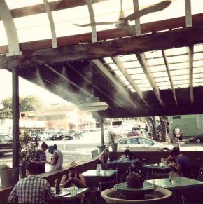 Snack Bar