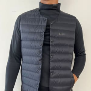ストレッチライトダウンベスト(UNISEX)