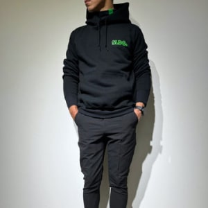 【EXTRA LIMITED】裏起毛フーディー/EDGING NEON GREEN LOGO (UNISEX)