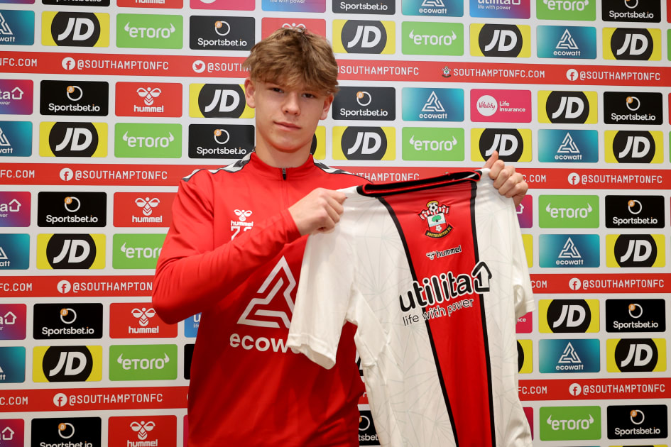 Tyler Dibling signs professional contract Southampton FC Official Site