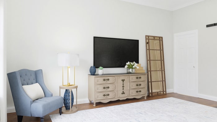 Statement Headboard: Classic Traditional Bedroom Design View 4 By Spacejoy