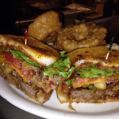 Kinsale Burger closeup.