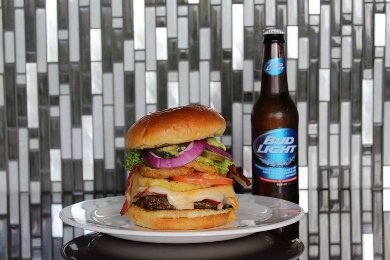 BuildABurger Milwaukee Best Burgers and Breakfast