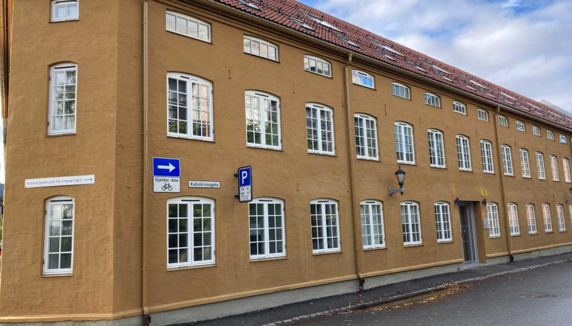 Bilde av bygningen der helsestasjonen er