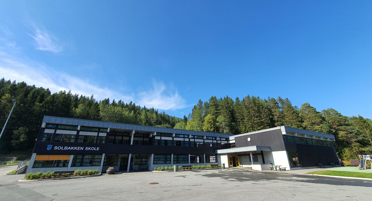 Solbakken skole