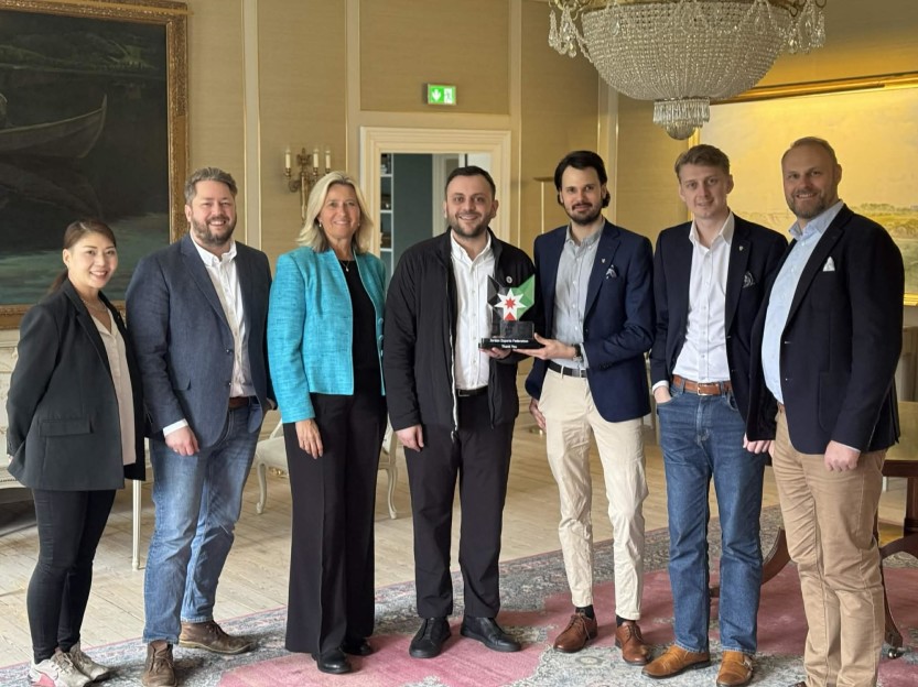 Fra v. Elin Yoojung Moen, Trygve Sørli, Mariann Karlsen, HRH Prince Omar Bin Faisal, Ole Martin Pedersen Gjestad, Andreas Brännström, Inge M. Bilet.