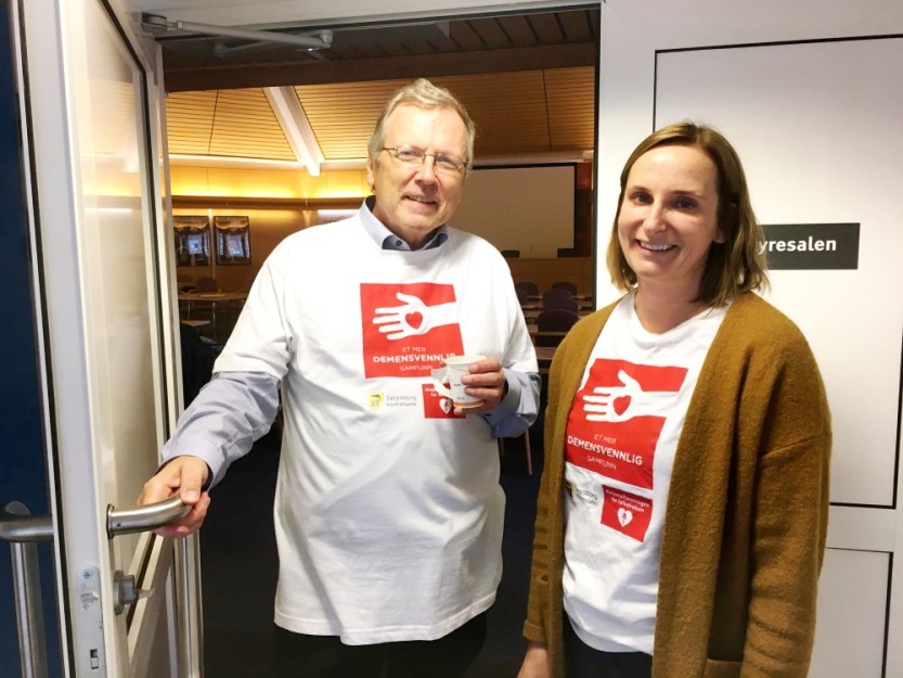 Kommunen inviterer til demenskafe i bystyresalen. Kommunen inviterer til demenskafe i bystyresalen.
