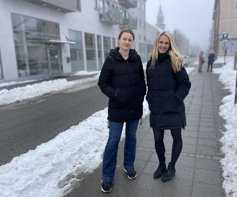 Marianne Syverstad og Maria Strøm gleder seg til oppstart av bydelsmødre i Sarpsborg, og håper på god respons.