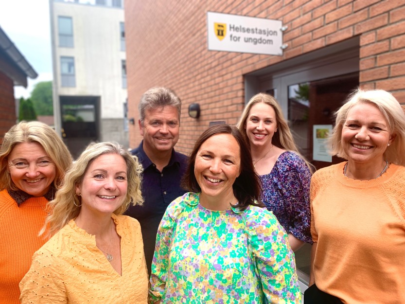 Jobber ved helsestasjon for ungdom: Fra venstre: Kirsti Eide Sulusnes, Ida Kristin Ophus, Per Vidar Nielsen, Miriam Englund, Elise Anette Nygaard Ringstad, Annette Nilsen Paul Jobber ved helsestasjon for ungdom: Fra venstre: Kirsti Eide Sulusnes, Ida Kristin Ophus, Per Vidar Nielsen, Miriam Englund, Elise Anette Nygaard Ringstad, Annette Nilsen Paul