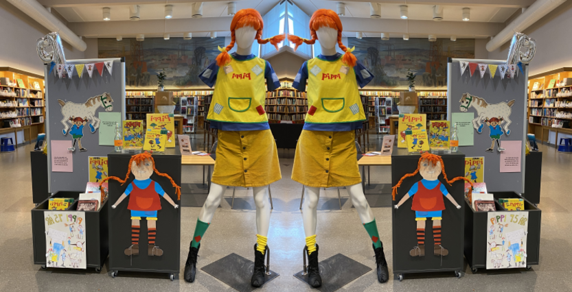 Her ser du Pippi-utstillingen på Hovedbiblioteket. Den flotte Pippi-figuren og Pippi-plakaten på framsiden av bokkassene er laget av barn på Sandesundsveien SFO. En takk til dem 😊 Her ser du Pippi-utstillingen på Hovedbiblioteket. Den flotte Pippi-figuren og Pippi-plakaten på framsiden av bokkassene er laget av barn på Sandesundsveien SFO. En takk til dem 😊