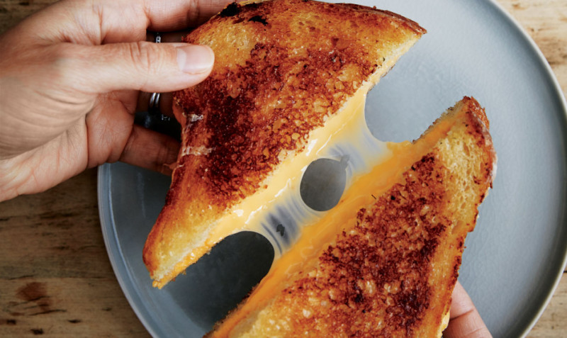 Get in my Mouth! Melted Cheese Food Porn - Girly Design Blog