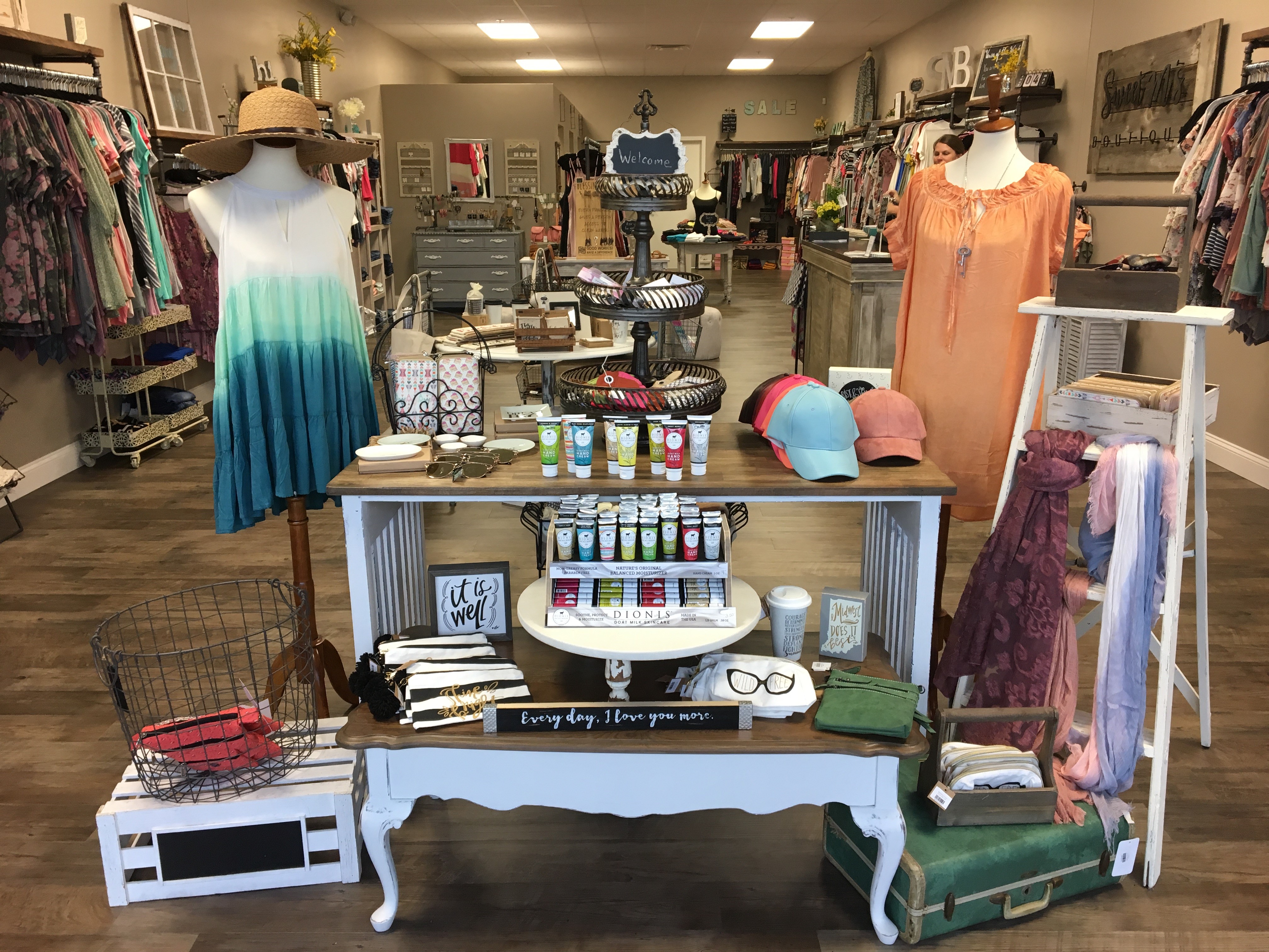best clothing boutiques near me