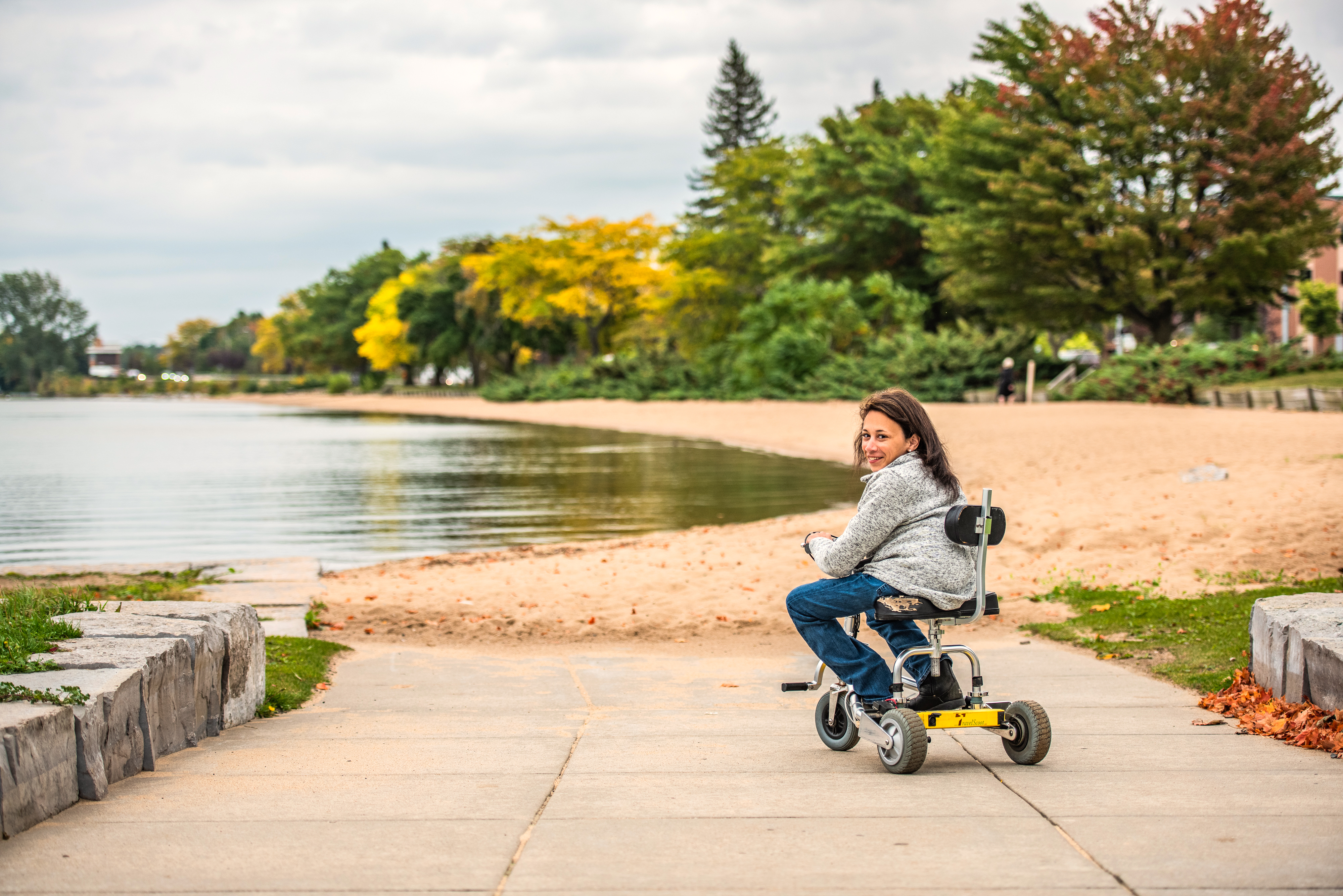 Newport Beach shows off new 'human lift' to improve access for disabled  boaters - Los Angeles Times, image size:4000x2670